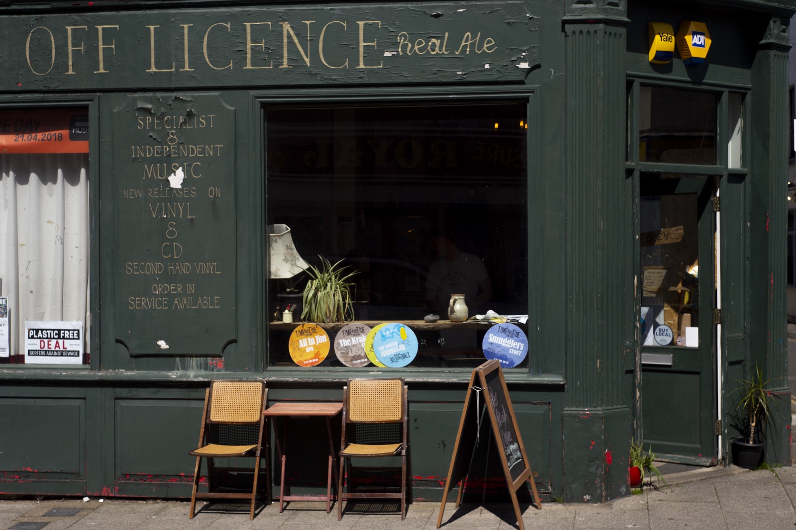 Off Licence in Deal.